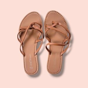 Wells Fountn | NWOT Tan Strappy Summer Sandals (US 7.5)